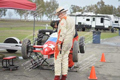 media/Jan-15-2023-CalClub SCCA (Sun) [[40bbac7715]]/Around the Pits/